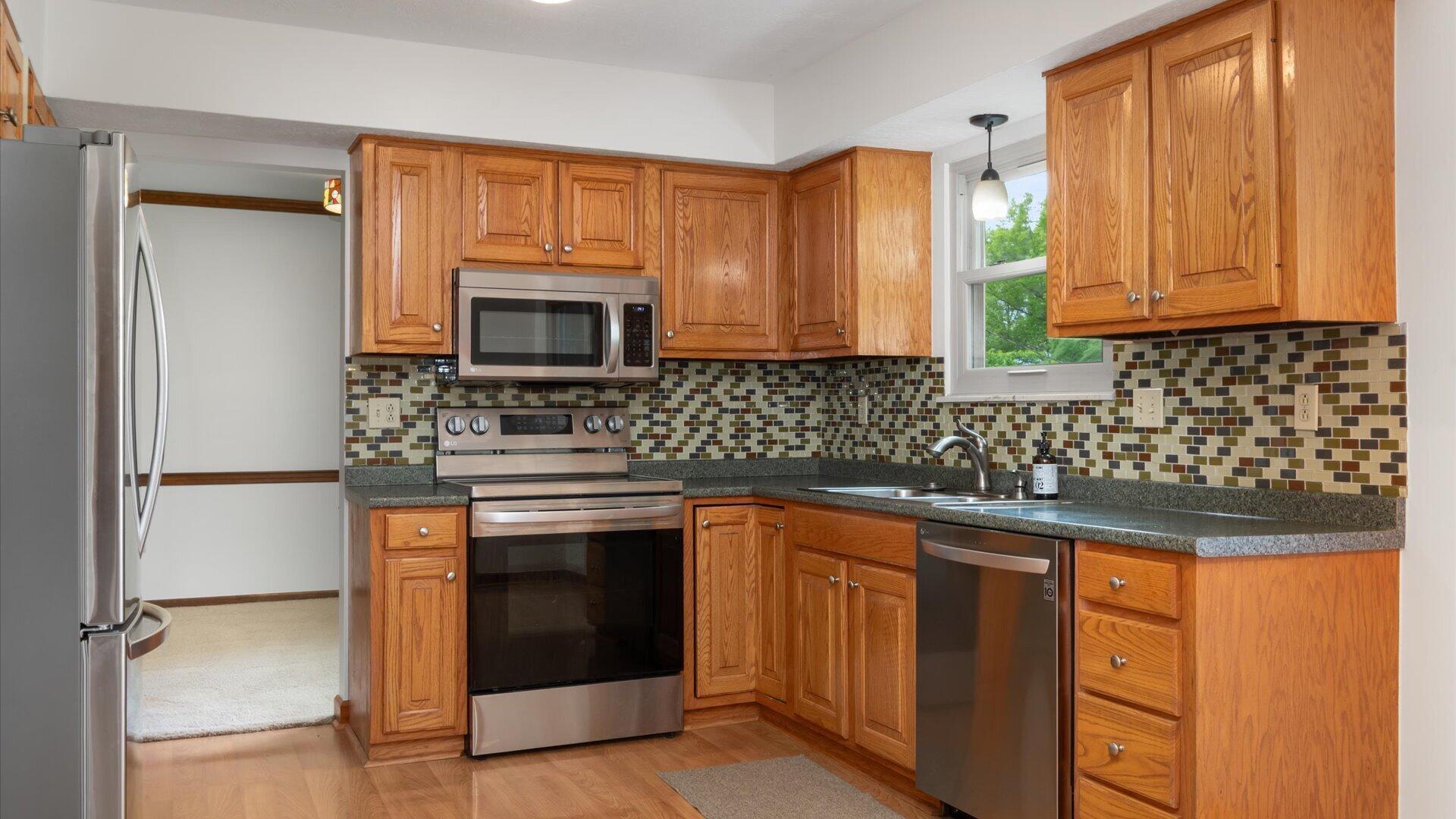 7619 Wilbur Road New Albany, OH 43054 - Photo 14 of 55 Kitchen