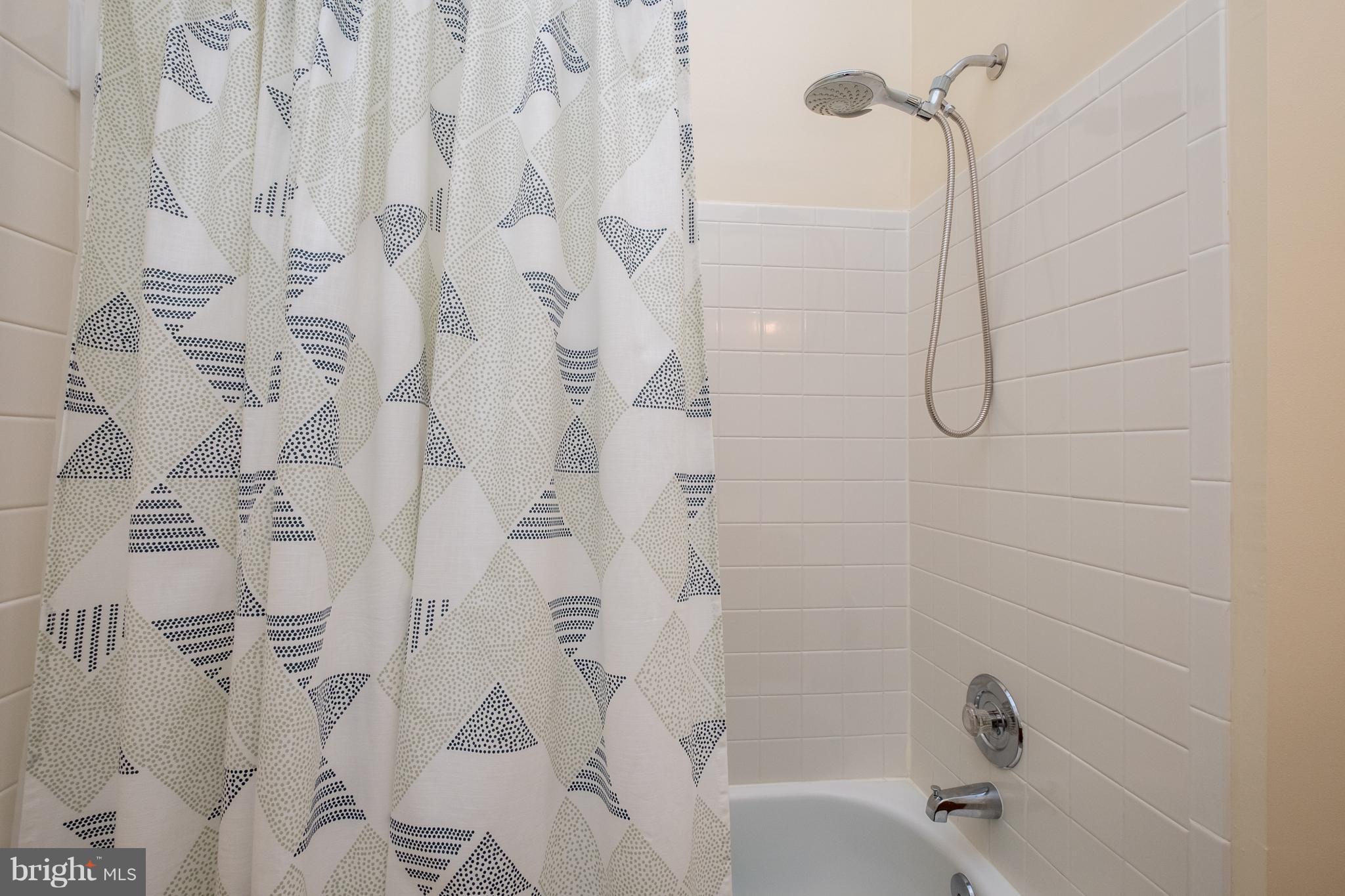 2431 Warm Spring Way Odenton, MD 21113 - Photo 23 of 30 Bathroom 2 (alt)