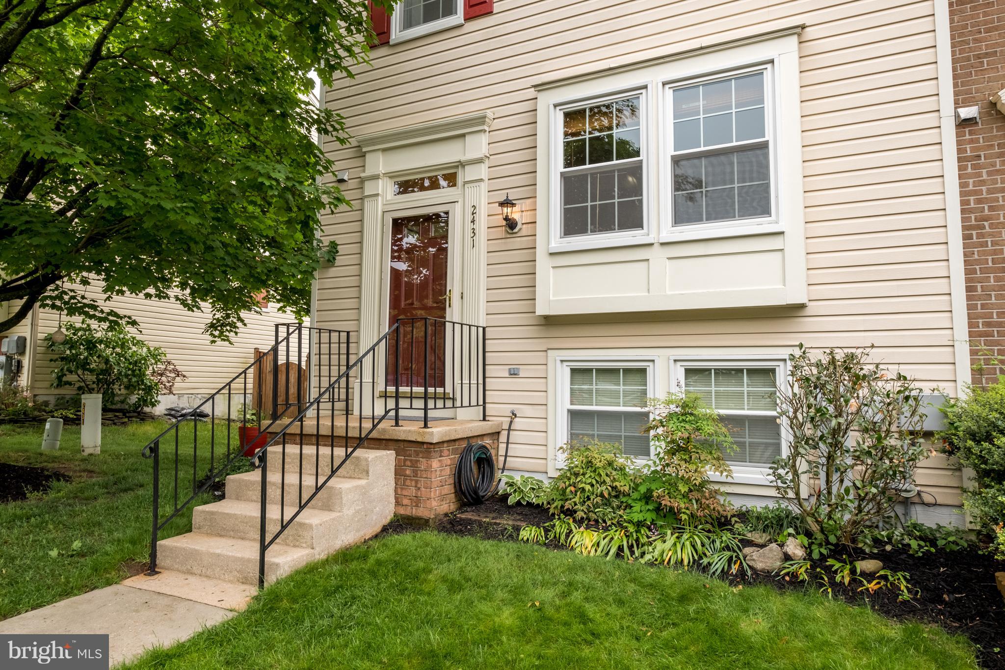 2431 Warm Spring Way Odenton, MD 21113 - Photo 25 of 30 Exterior (Front)