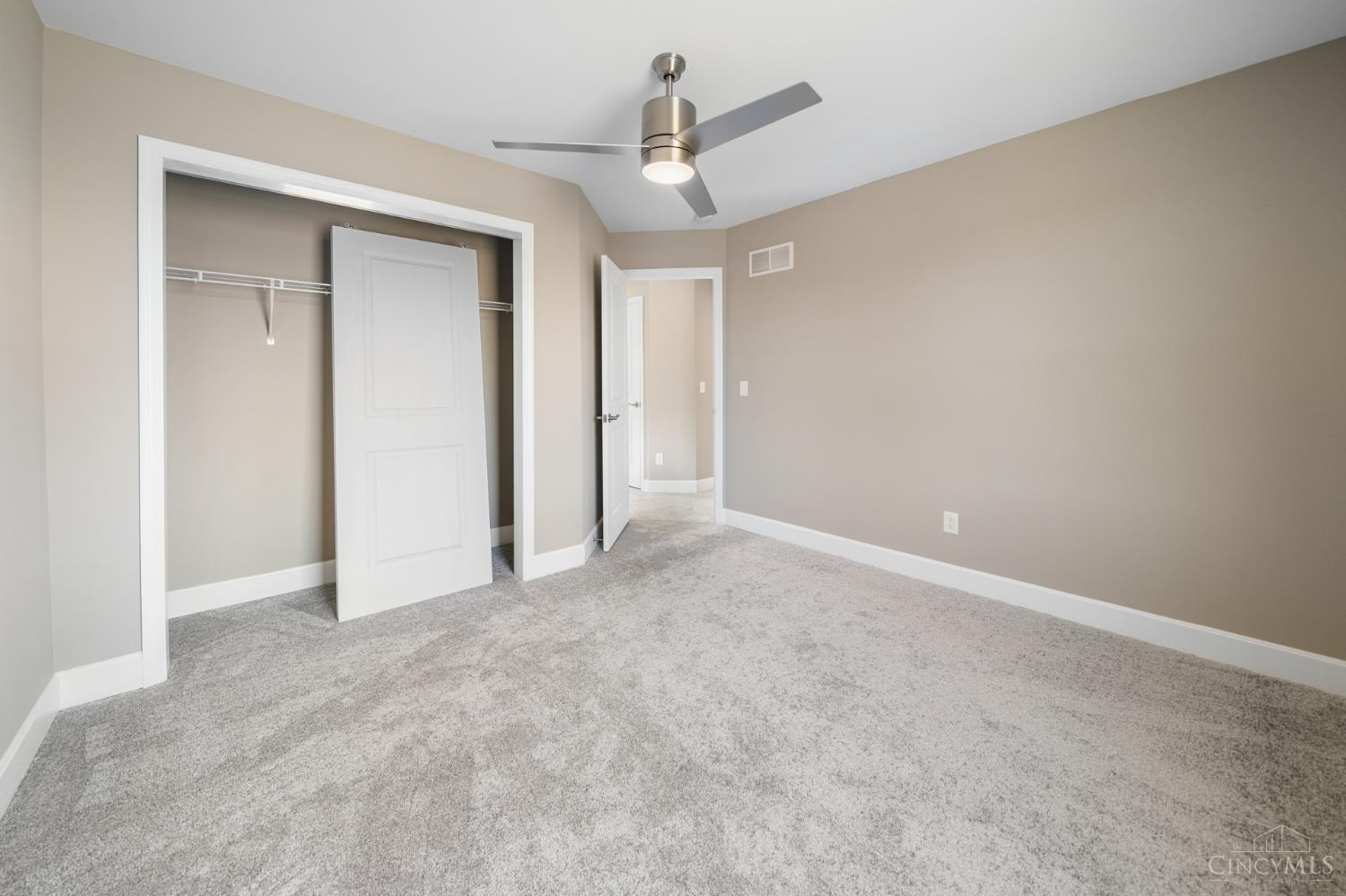 10390 Short Road Harrison, OH 45030 - Photo 5 of 8