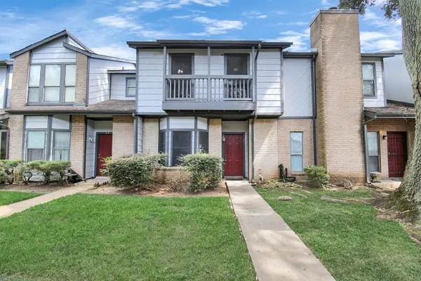 $1,700 | 12400 Brookglade Circle, Unit 47, Houston, TX 77099