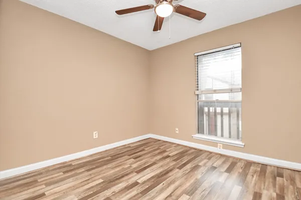 $1,700 | 12400 Brookglade Circle, Unit 47, Houston, TX 77099