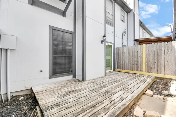 $1,700 | 12400 Brookglade Circle, Unit 47, Houston, TX 77099