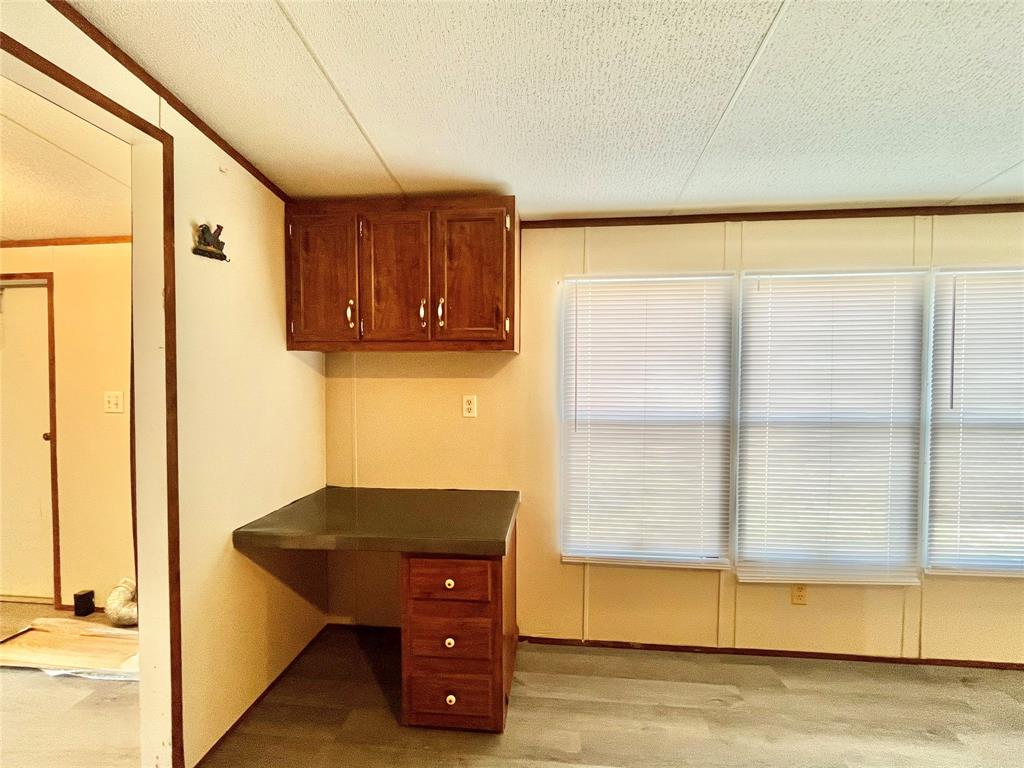 258 P R 2698 Alvord, TX 76225 - Photo 7 of 40