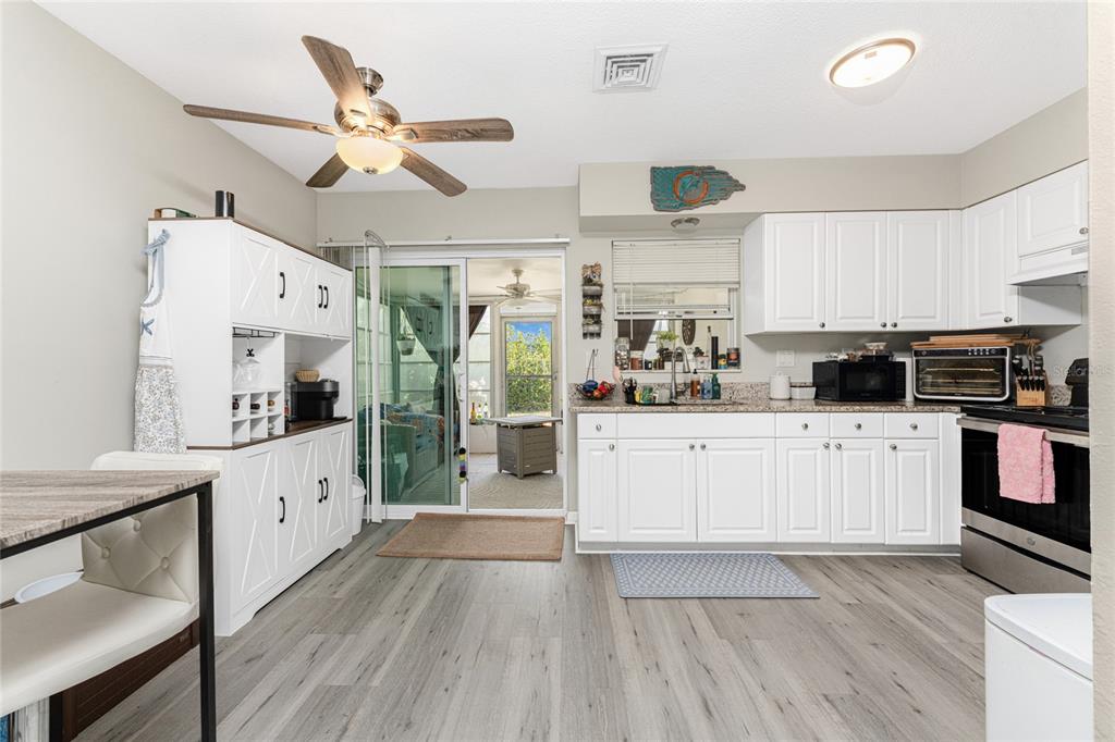 167 Golf Club Lane Venice, FL 34293 - Photo 9 of 57