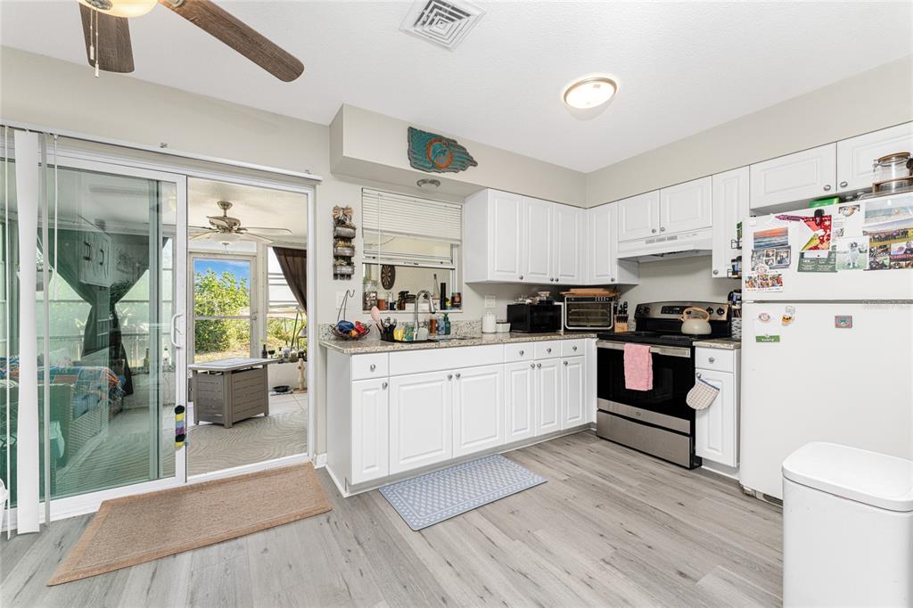 167 Golf Club Lane Venice, FL 34293 - Photo 10 of 57