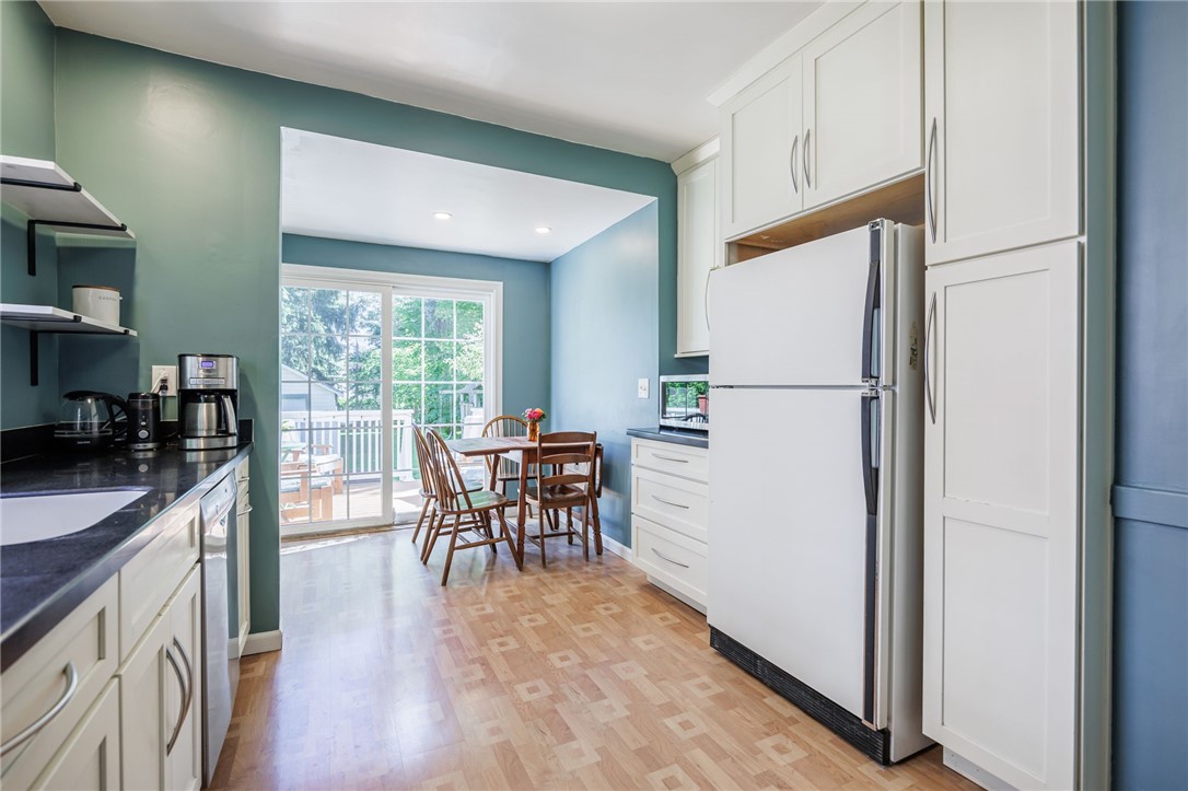 125 Brookdale Avenue Rochester, NY 14619 - Photo 12 of 39