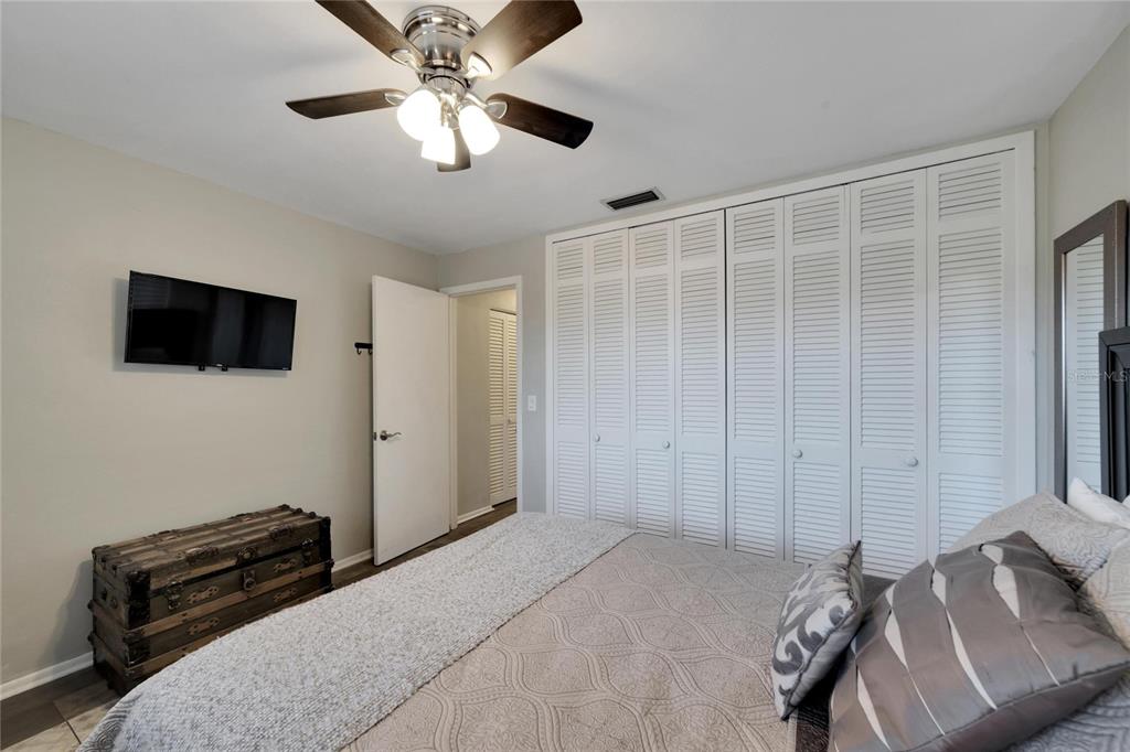 2138 Timber Lane Clearwater, FL 33763 - Photo 7 of 53
