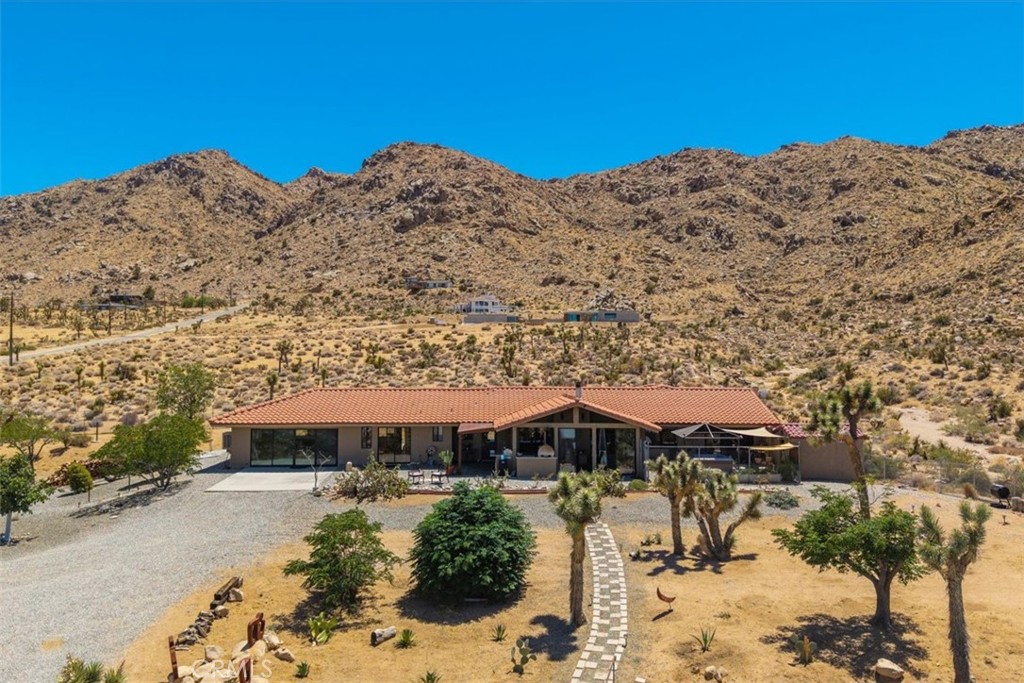 7880 Wesley Road Joshua Tree, CA 92252 - Photo 2 of 47