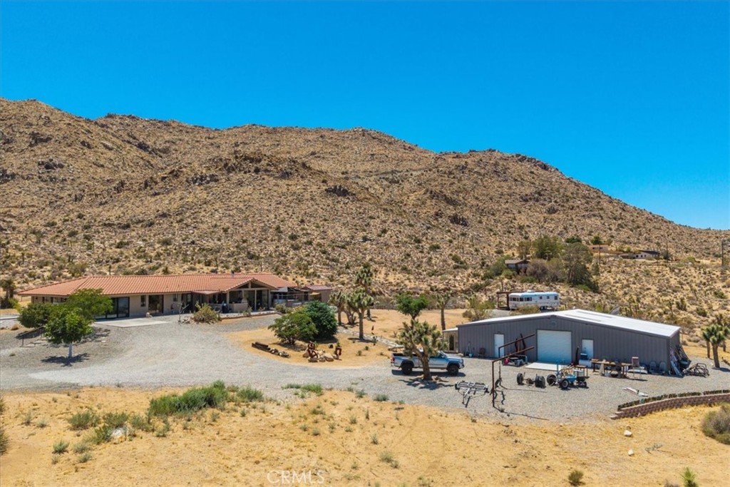 7880 Wesley Road Joshua Tree, CA 92252 - Photo 3 of 47