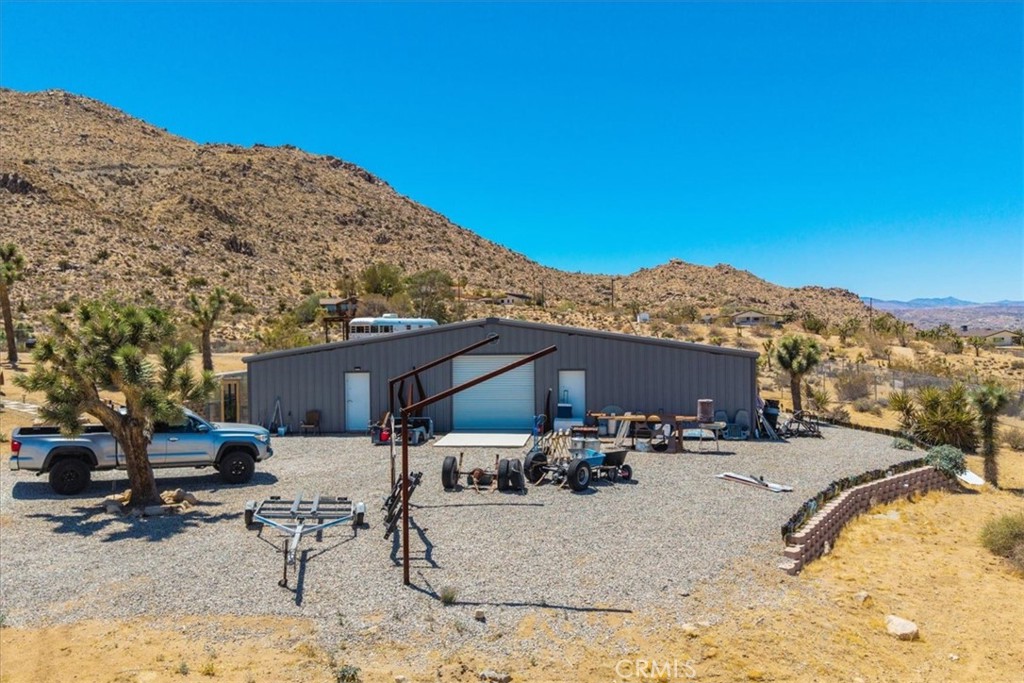 7880 Wesley Road Joshua Tree, CA 92252 - Photo 39 of 47