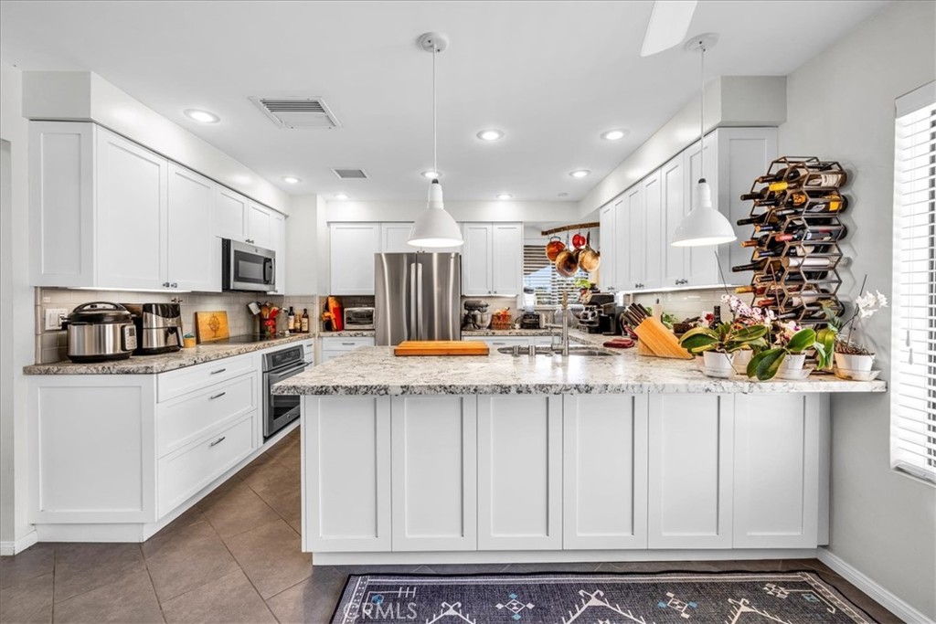 7880 Wesley Road Joshua Tree, CA 92252 - Photo 7 of 47