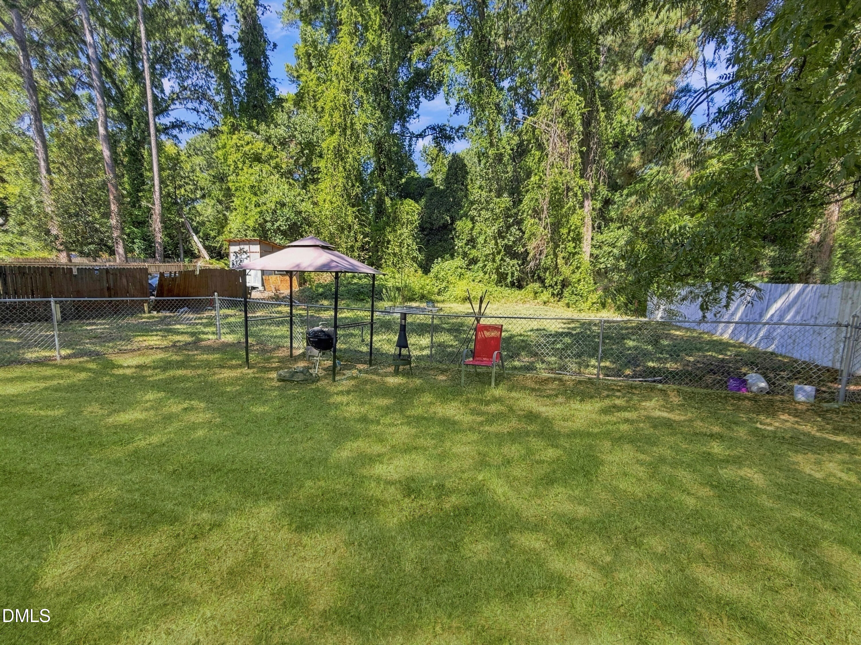 411 Raleigh Rd Parkway North Wilson, NC 27893 - Photo 3 of 8 027da9f34eecd078fd752d2016cd778442d1e215