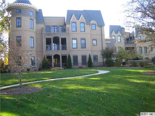 3282 Park Road, Unit END Charlotte, NC 28209 - Photo 1 of 12