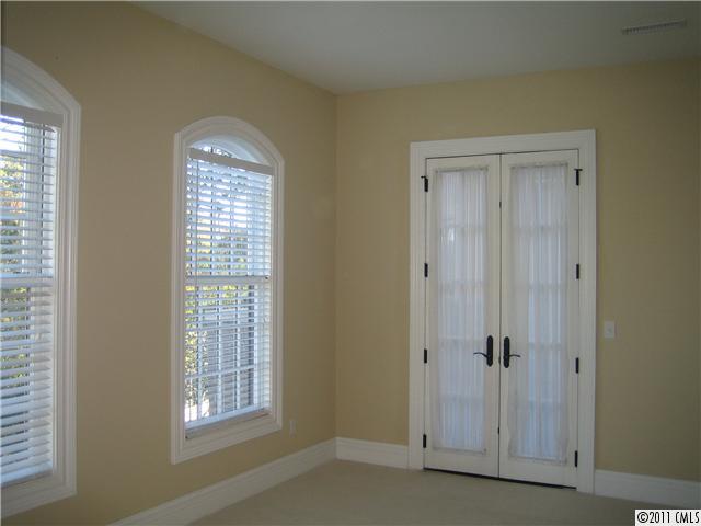 3282 Park Road, Unit END Charlotte, NC 28209 - Photo 9 of 12