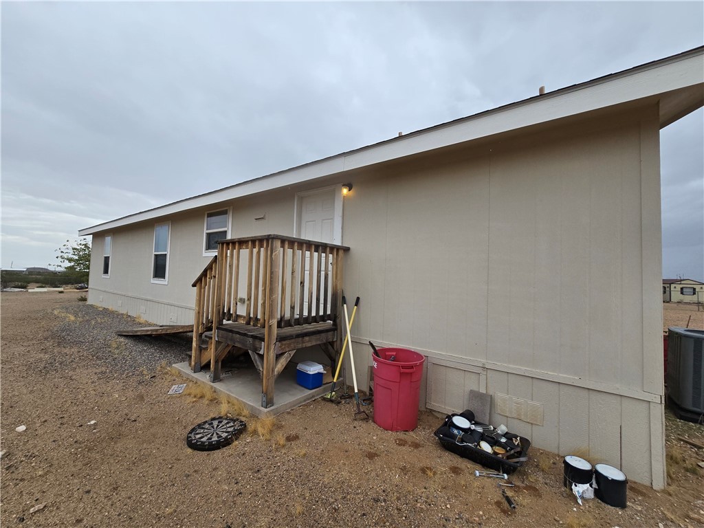 3689 North Avra Road Golden Valley, AZ 86413 - Photo 24 of 32 Rear view of property