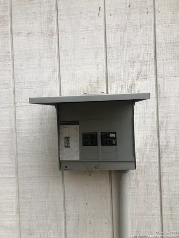 $175,000 | 156 County Road 781, Natalia, TX 78059