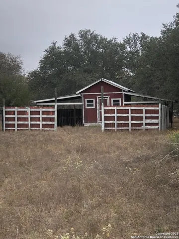 $175,000 | 156 County Road 781, Natalia, TX 78059