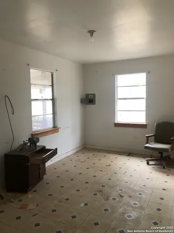 $175,000 | 156 County Road 781, Natalia, TX 78059