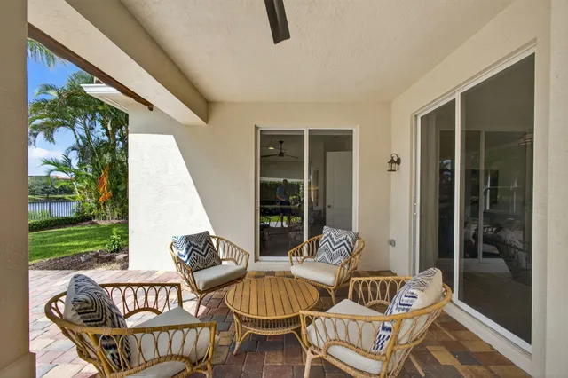 $949,000 | 221 Porgee Rock Place, Jupiter, FL 33458