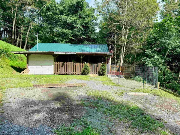 $149,900 | 84 Billingsley Hollow, Fairview, WV 26570