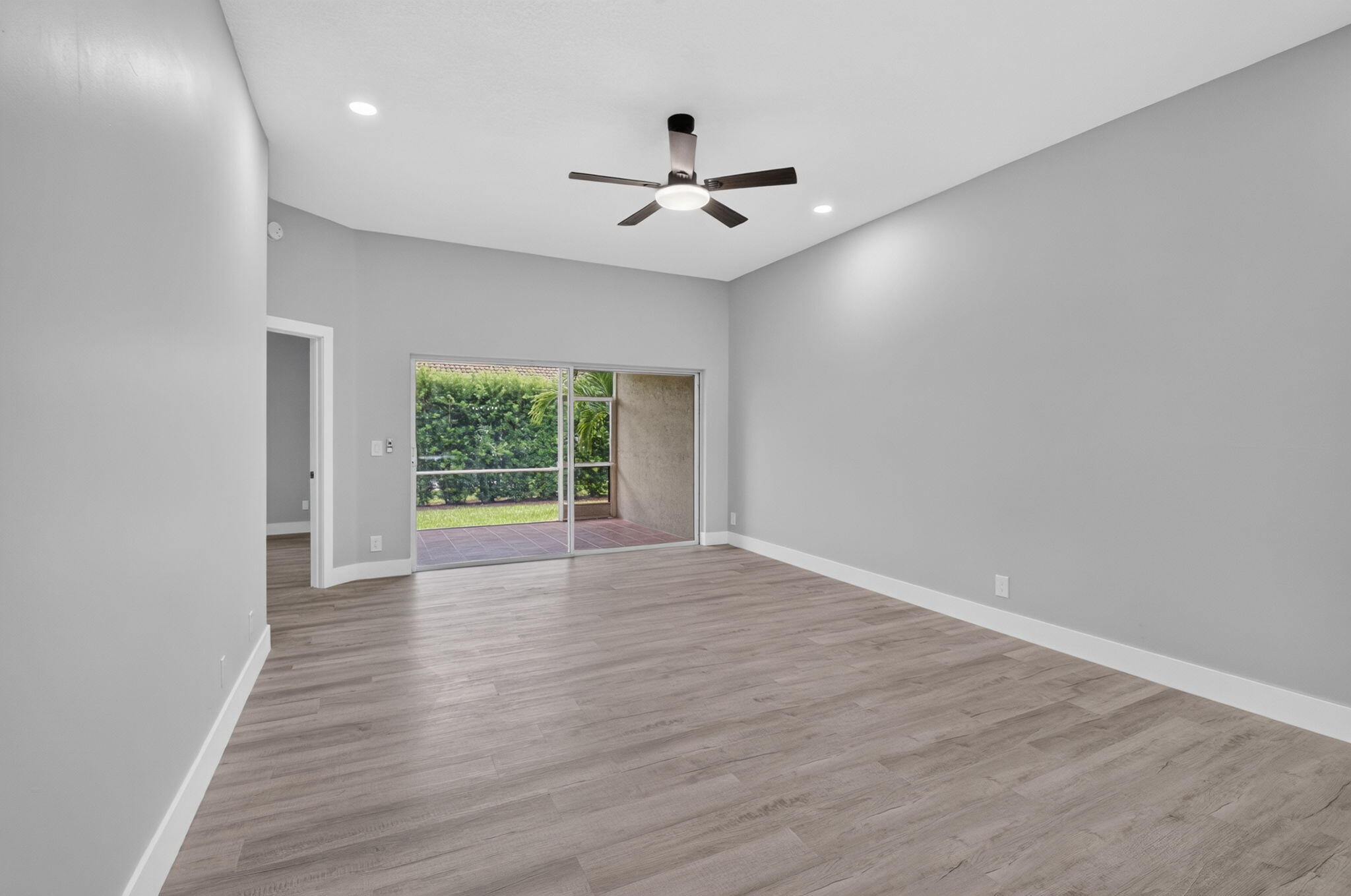 8410 Vía Serena Boca Raton, FL 33433 - Photo 9 of 40 12-web-or-mls-DSC_1830