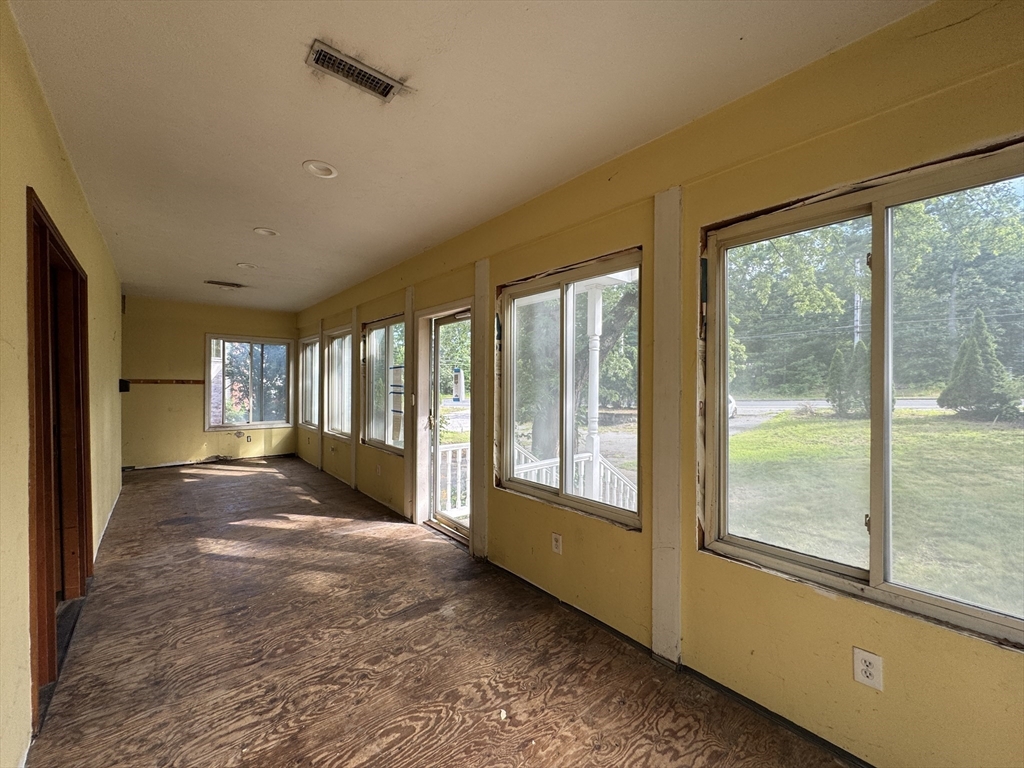 744 Boston Road Billerica, MA 01821 - Photo 17 of 26