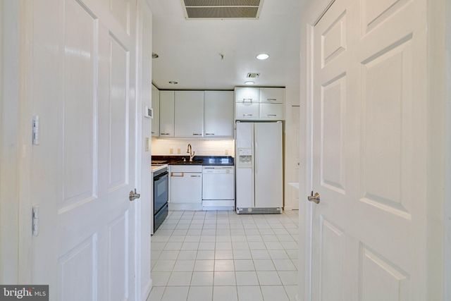 $275,000 | 3801 Canterbury Road, Unit 807, Baltimore, MD 21218