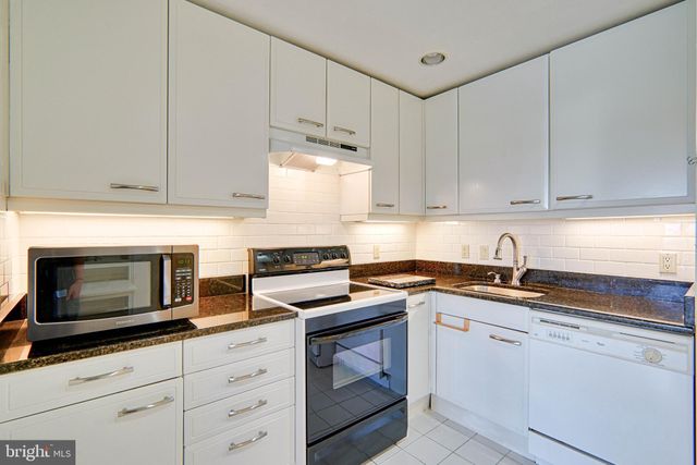 $275,000 | 3801 Canterbury Road, Unit 807, Baltimore, MD 21218