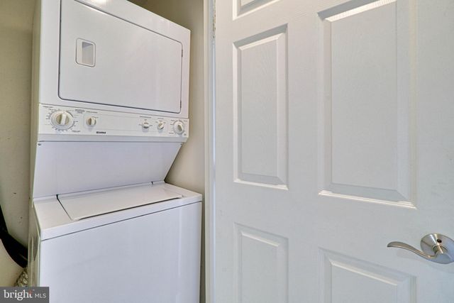 $275,000 | 3801 Canterbury Road, Unit 807, Baltimore, MD 21218