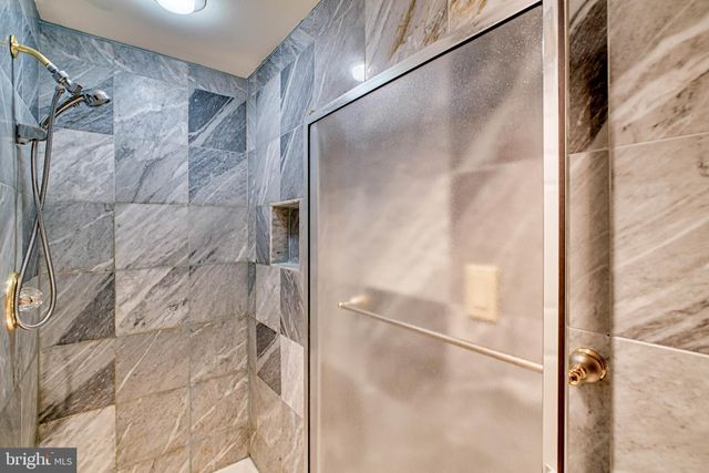 $275,000 | 3801 Canterbury Road, Unit 807, Baltimore, MD 21218