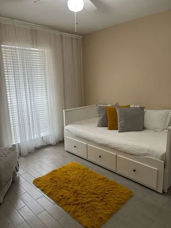 $1,525 | 7318 Dearborn Street, Unit B, Houston, TX 77055