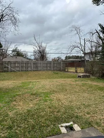 $1,525 | 7318 Dearborn Street, Unit B, Houston, TX 77055