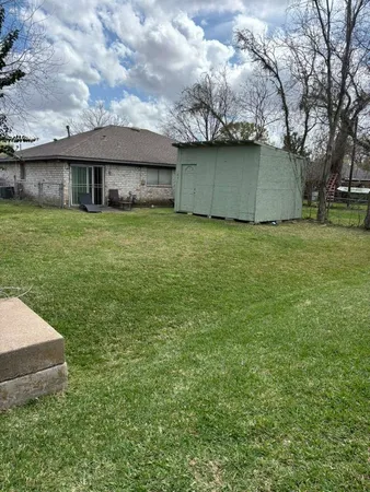$1,525 | 7318 Dearborn Street, Unit B, Houston, TX 77055