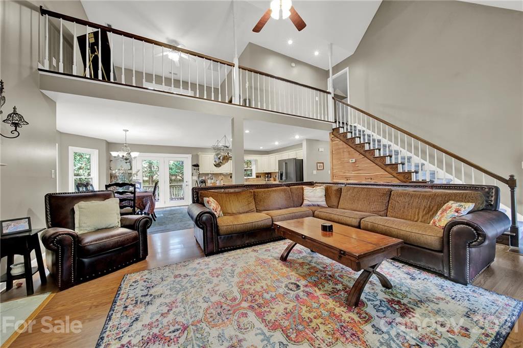 963 Pine Knoll Road Fort Mill, SC 29715 - Photo 4 of 23 a living room with furniture