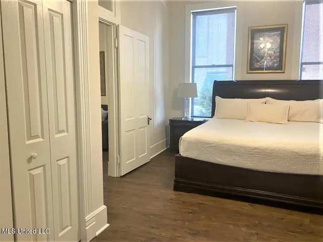 $2,250 | 105 North Pearl Street, Unit B, Natchez, MS 39120
