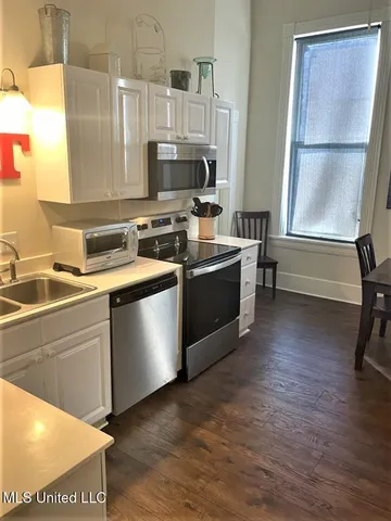 $2,250 | 105 North Pearl Street, Unit B, Natchez, MS 39120