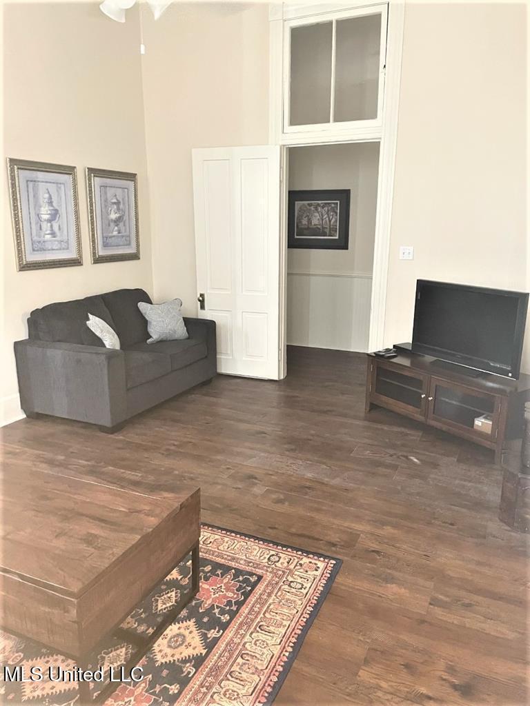 105 North Pearl Street, Unit B Natchez, MS 39120 - Photo 22 of 28 20241467_21