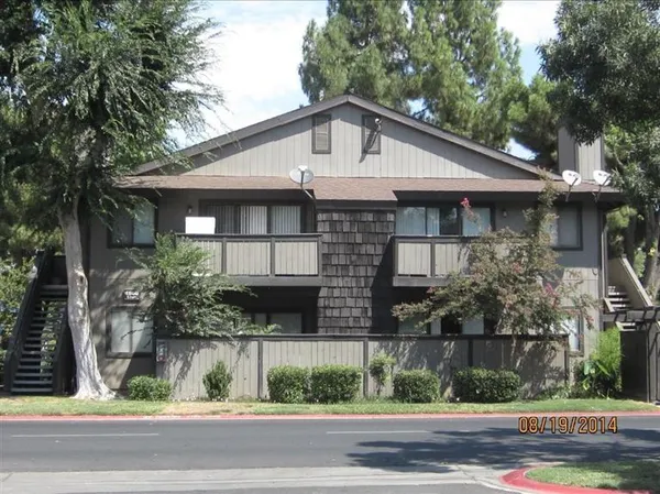 $1,425 | 4860 East Lane Avenue, Unit 118, Fresno, CA 93727