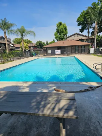 $1,425 | 4860 East Lane Avenue, Unit 118, Fresno, CA 93727