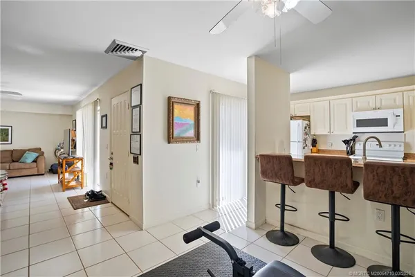 $2,200 | 2992 Southwest Sunset Trace Circle, Palm City, FL 34990