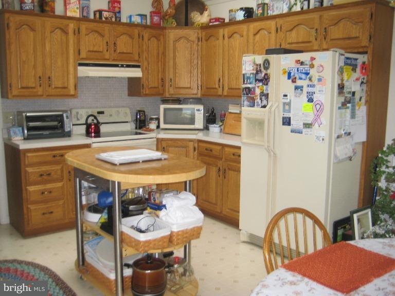 1150 Birch Road Lebanon, PA 17042 - Photo 3 of 23 Gallery Image 3
