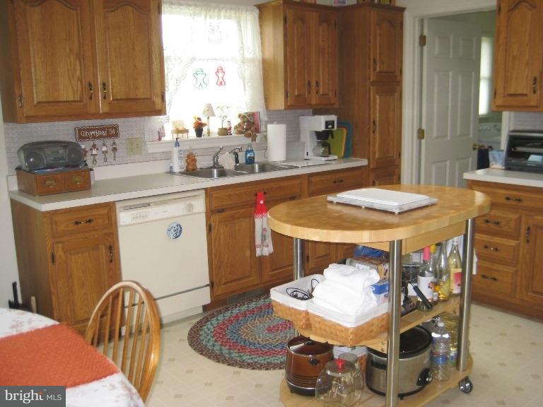 1150 Birch Road Lebanon, PA 17042 - Photo 8 of 23 Gallery Image 8