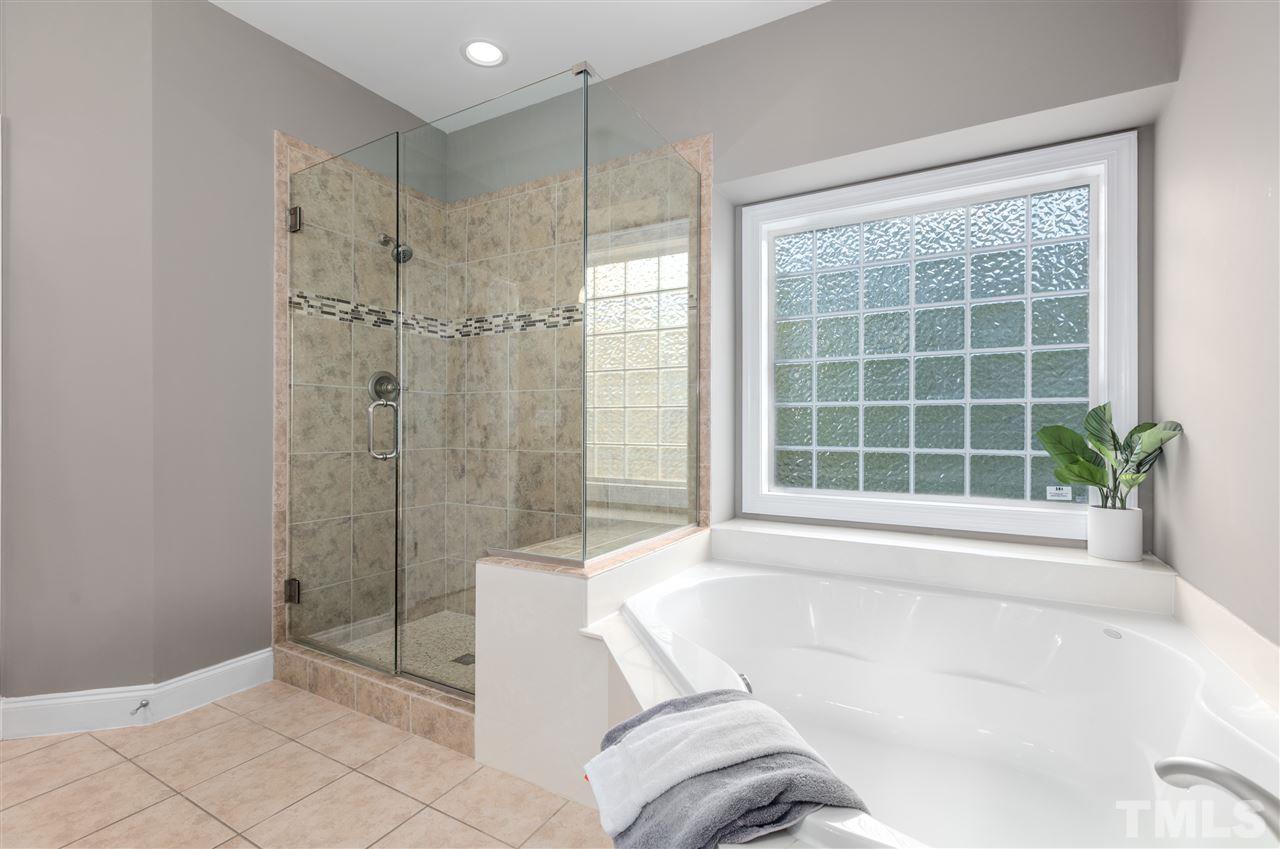 506 Frontgate Drive Cary, NC 27519 - Photo 18 of 30