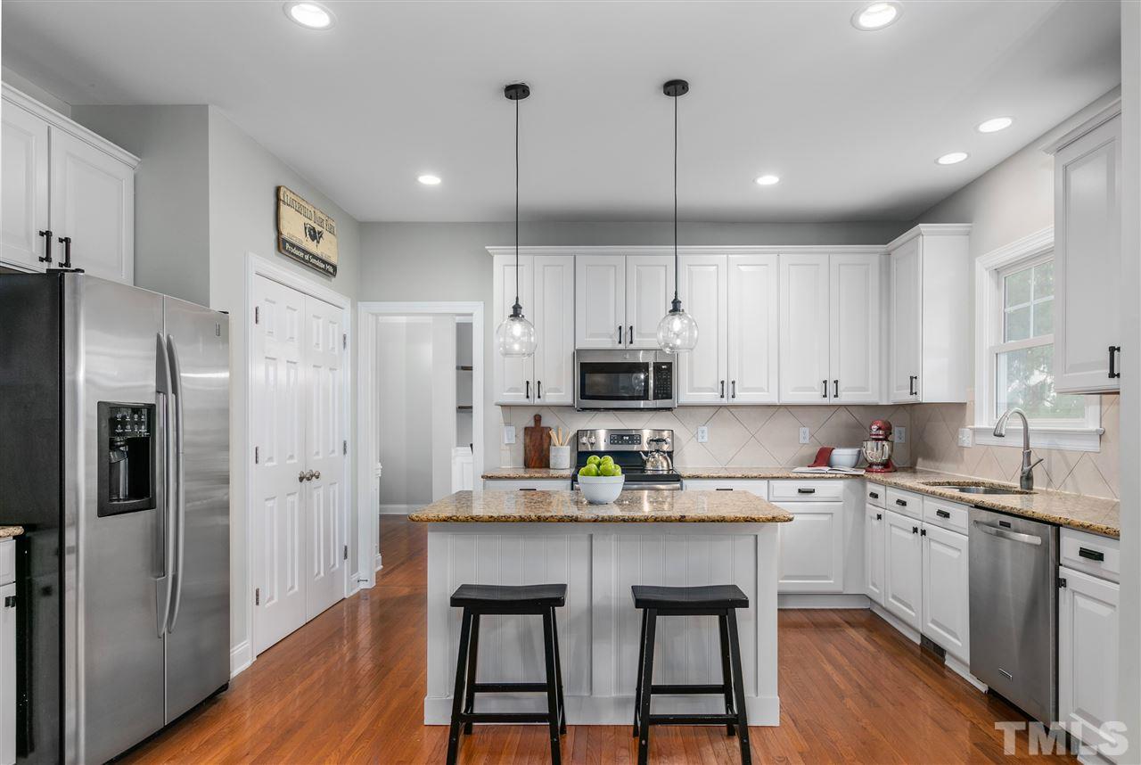 506 Frontgate Drive Cary, NC 27519 - Photo 9 of 30