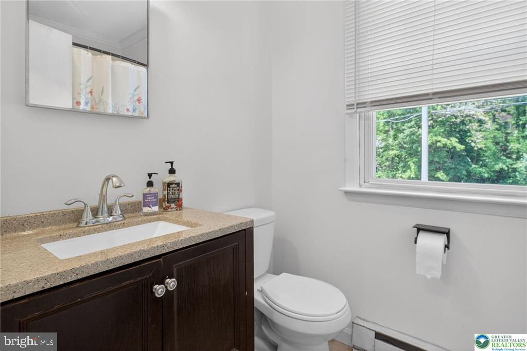 479 South 9th Street Akron, PA 17501 - Photo 13 of 33