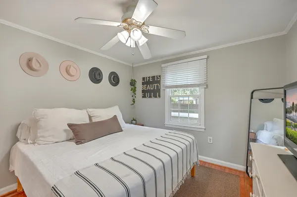 $3,600 | 736 McCants Drive, Mount Pleasant, SC 29464