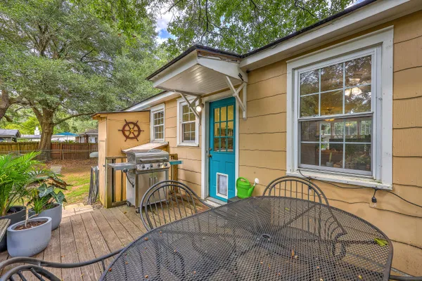 $3,600 | 736 McCants Drive, Mount Pleasant, SC 29464