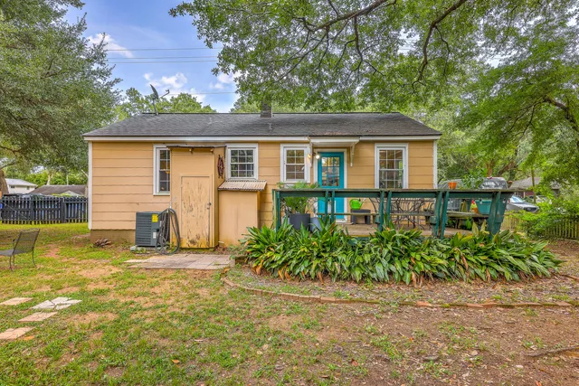 $3,800 | 736 McCants Drive, Mount Pleasant, SC 29464