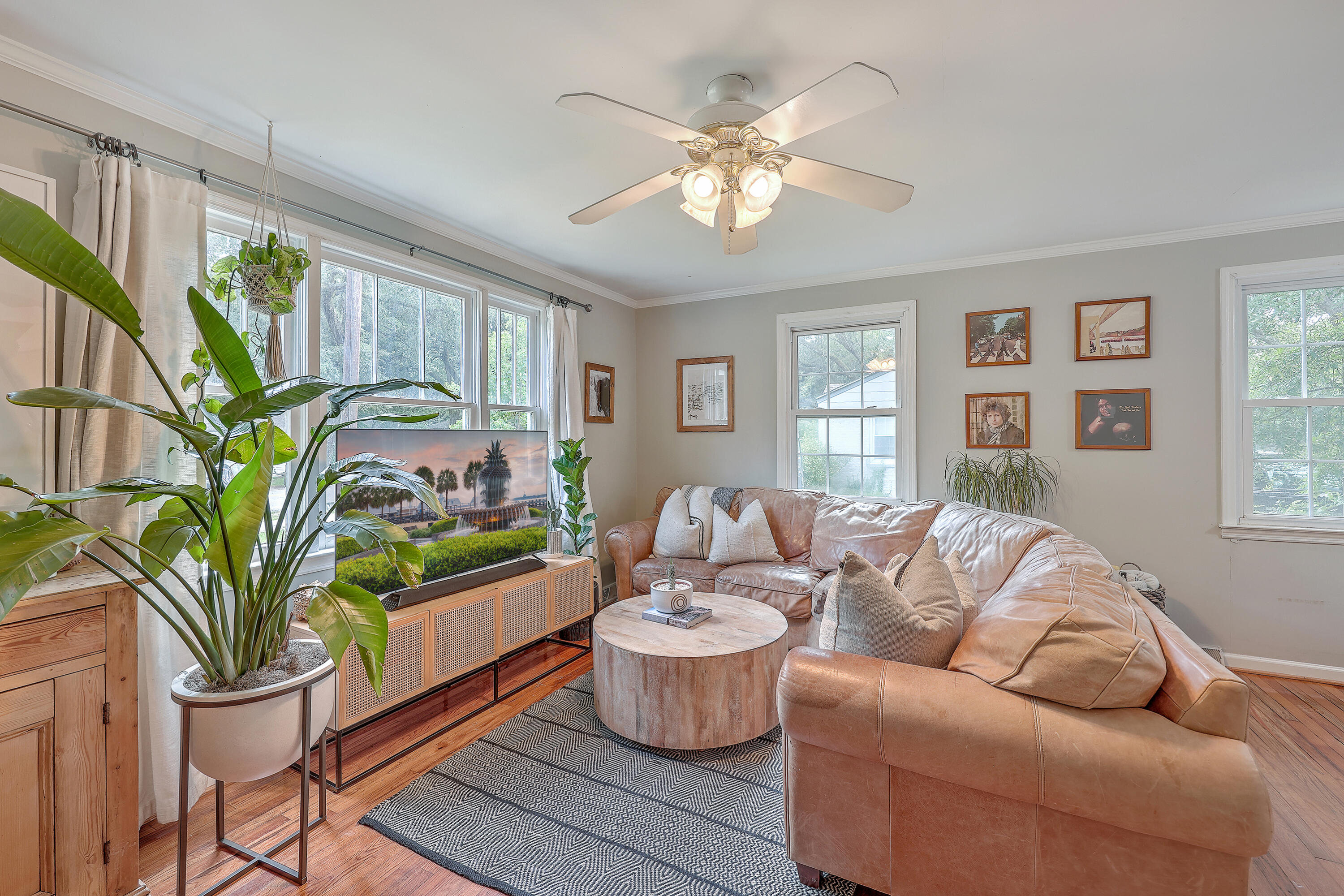 736 McCants Drive Mount Pleasant, SC 29464 - Photo 6 of 26 ZYN_3174_75_76_77_78_79_80